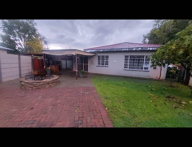 4 BEDROOM FREESTANDING TO LET IN WILGEHOF